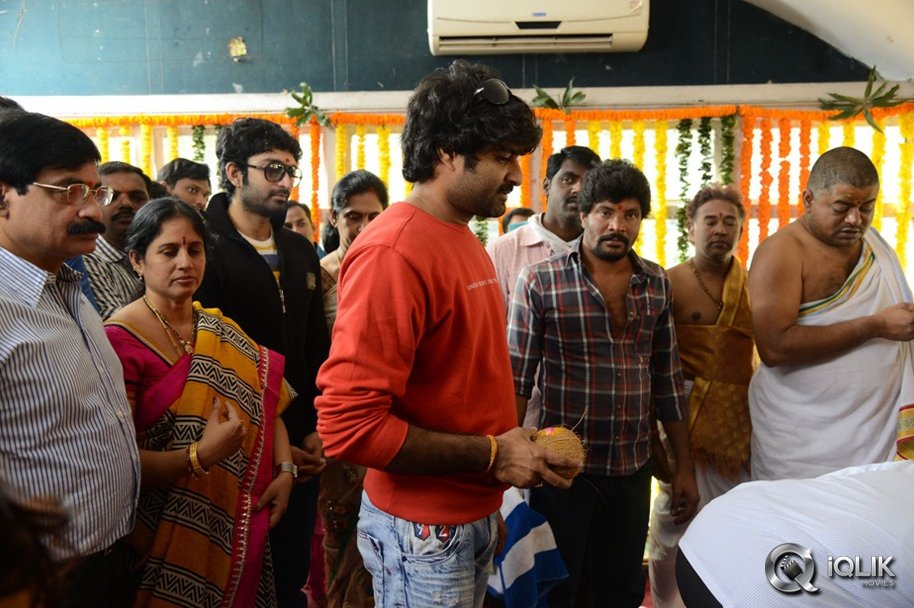 Vastha-Nee-Venuka-Movie-Opening